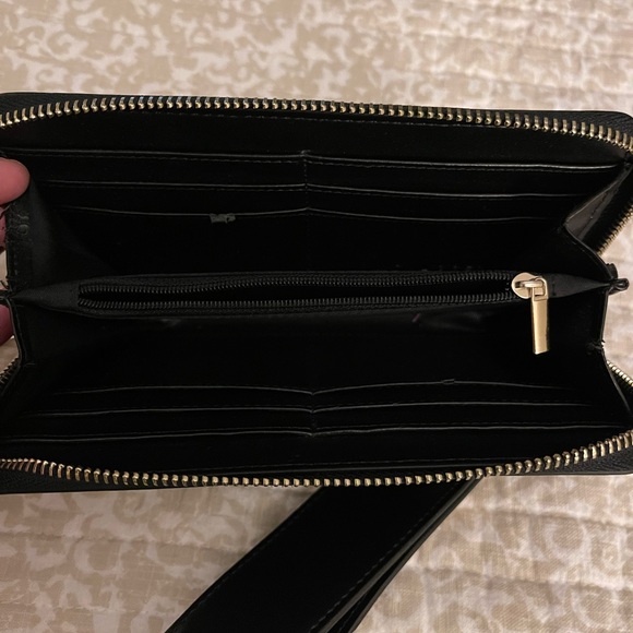 Kc Jagger wristlet - Picture 3 of 4